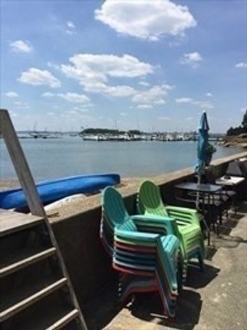 235 Washington Ave PH5, Winthrop, MA 02152