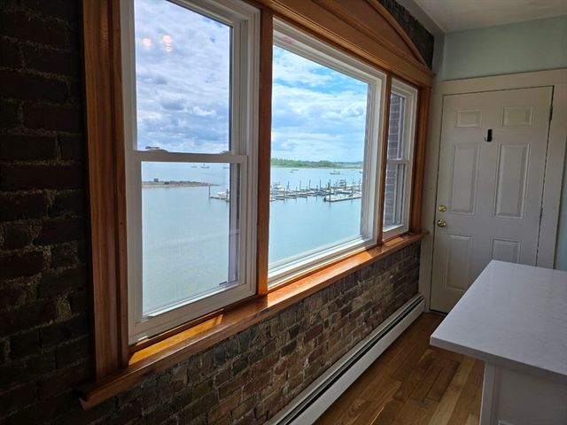 235 Washington Ave PH5, Winthrop, MA 02152