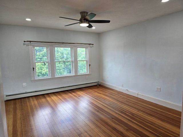 235 Washington Ave PH5, Winthrop, MA 02152