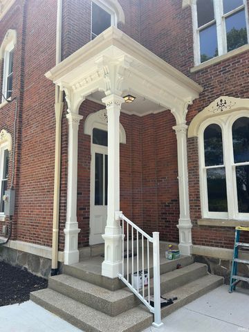732 W Michigan Street, New Carlisle, IN 46552