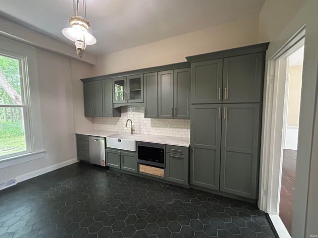 732 W Michigan Street, New Carlisle, IN 46552