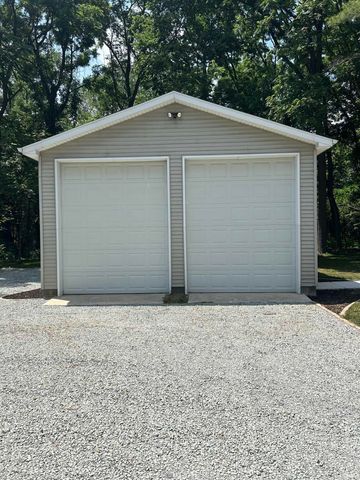 732 W Michigan Street, New Carlisle, IN 46552