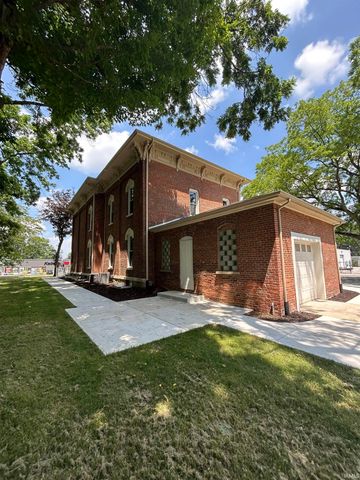 732 W Michigan Street, New Carlisle, IN 46552