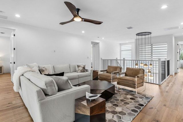 8568 Dream Falls Street, Boca Raton, FL 33496