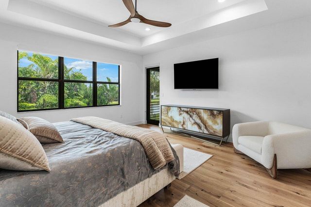 8568 Dream Falls Street, Boca Raton, FL 33496