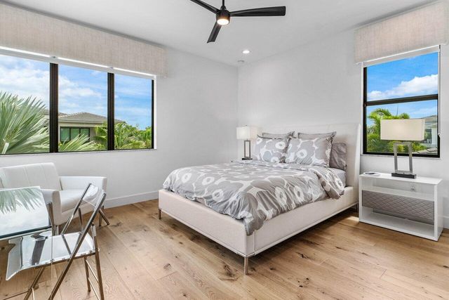8568 Dream Falls Street, Boca Raton, FL 33496