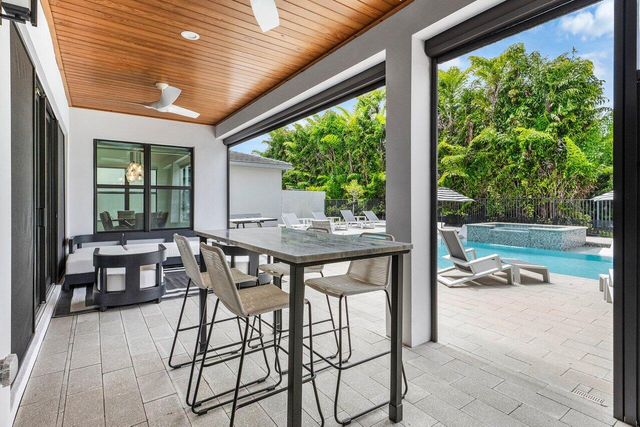 8568 Dream Falls Street, Boca Raton, FL 33496