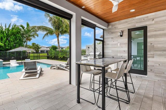 8568 Dream Falls Street, Boca Raton, FL 33496