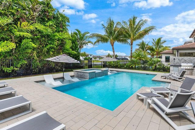 8568 Dream Falls Street, Boca Raton, FL 33496