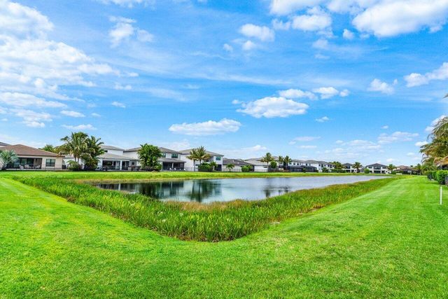 8568 Dream Falls Street, Boca Raton, FL 33496
