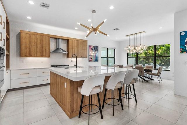 8568 Dream Falls Street, Boca Raton, FL 33496
