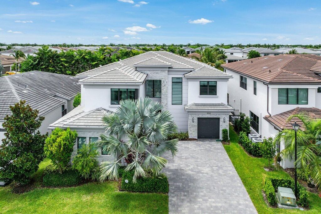 8568 Dream Falls Street, Boca Raton, FL 33496