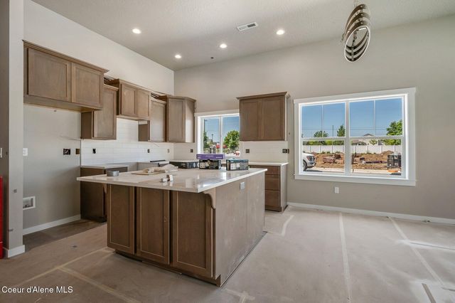7388 N Breaux Dr, Coeur D'alene, ID 83815