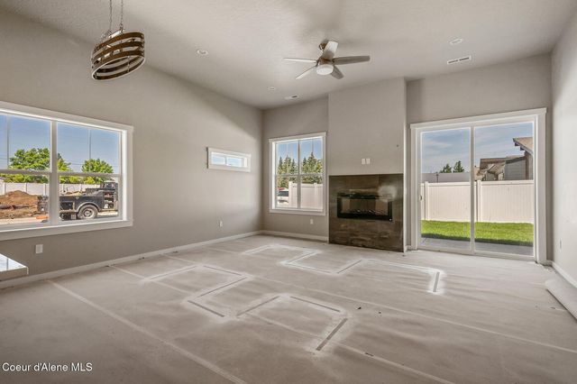 7388 N Breaux Dr, Coeur D'alene, ID 83815