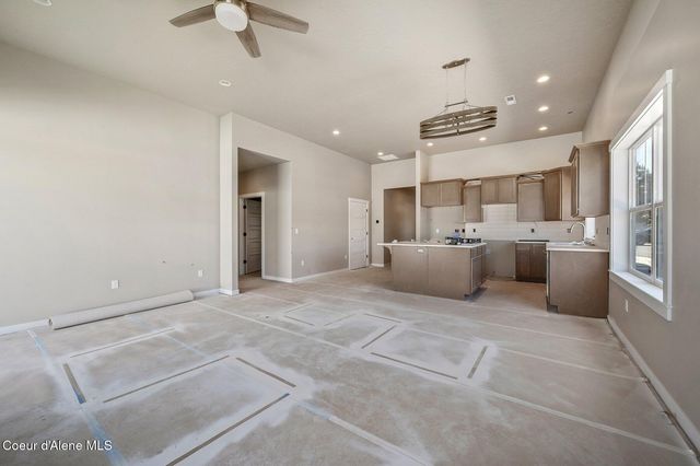 7388 N Breaux Dr, Coeur D'alene, ID 83815