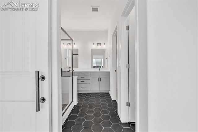 8172 Manor House Way, Colorado Springs, CO 80908