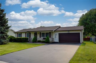 94 Bru Mar Drive, Gates, NY 14606