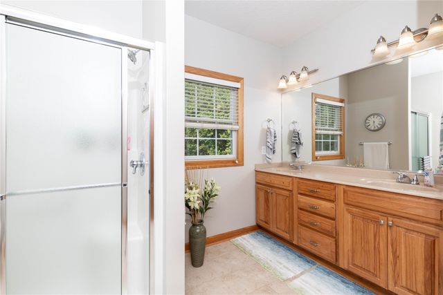 12307 Twana Drive, Urbandale, IA 50323