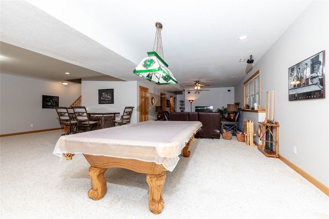 12307 Twana Drive, Urbandale, IA 50323