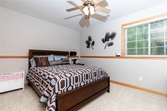 12307 Twana Drive, Urbandale, IA 50323