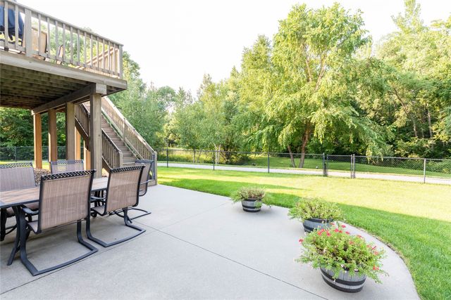 12307 Twana Drive, Urbandale, IA 50323