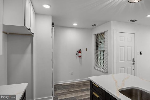 263 BARCLAY CT, West Deptford, NJ 08051