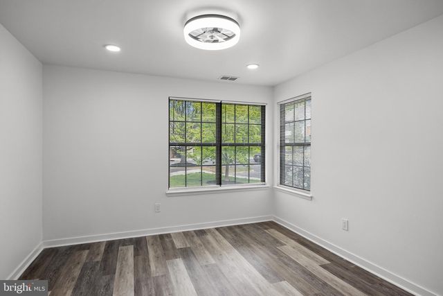 263 BARCLAY CT, West Deptford, NJ 08051