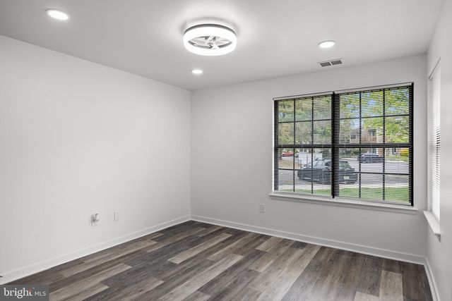 263 BARCLAY CT, West Deptford, NJ 08051