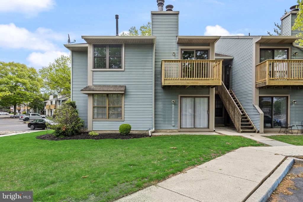 263 BARCLAY CT, West Deptford, NJ 08051