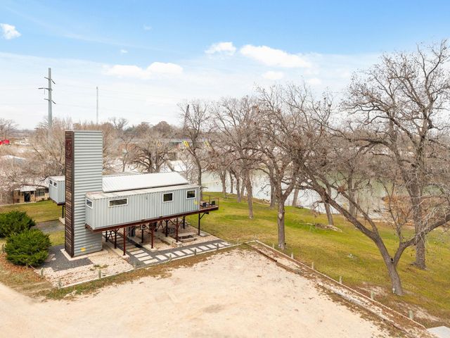 9035 Fm 725, Mcqueeney, TX 78123
