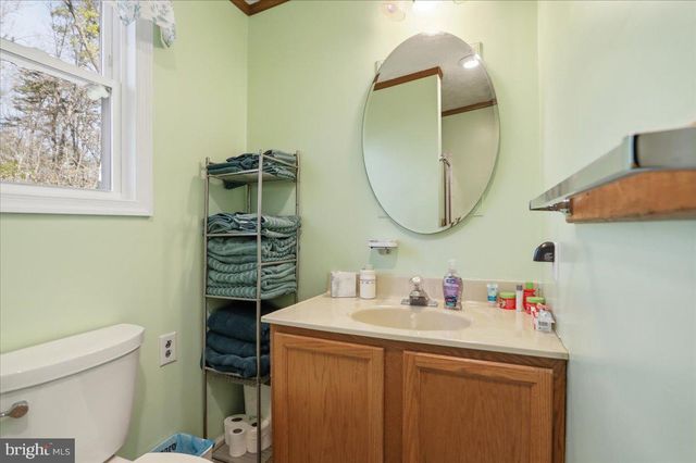 25 FOX CRAFT CT, Green Spring, WV 26722
