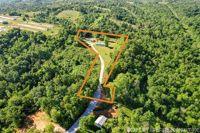 11054 Phillips Creek Road, Lowell, AR 72745