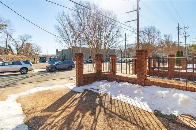 622 Walker Avenue C, Greensboro, NC 27403