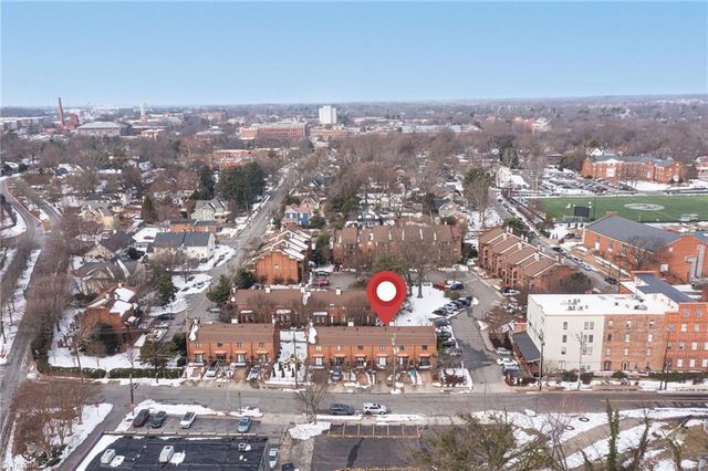 622 Walker Avenue C, Greensboro, NC 27403