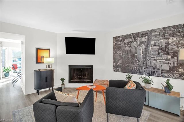 622 Walker Avenue C, Greensboro, NC 27403