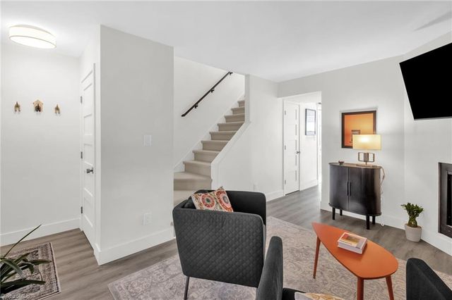 622 Walker Avenue C, Greensboro, NC 27403