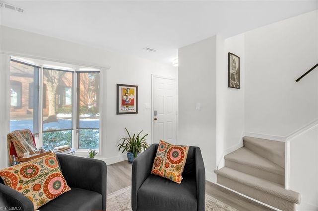 622 Walker Avenue C, Greensboro, NC 27403