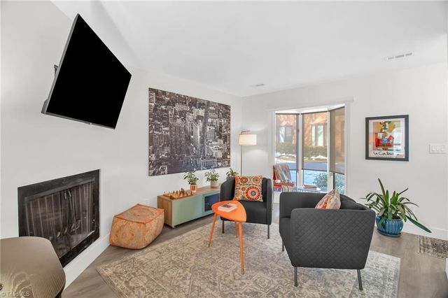 622 Walker Avenue C, Greensboro, NC 27403