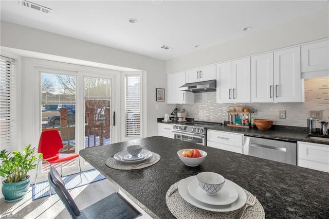 622 Walker Avenue C, Greensboro, NC 27403