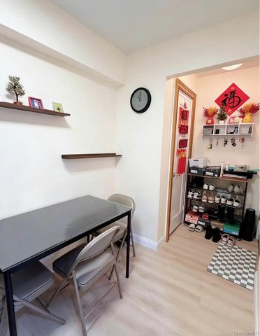 12010 85th Avenue 4J, Kew Gardens, NY 11415