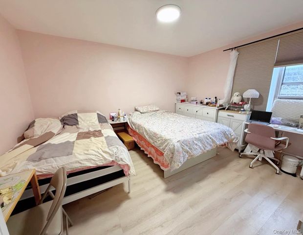 12010 85th Avenue 4J, Kew Gardens, NY 11415