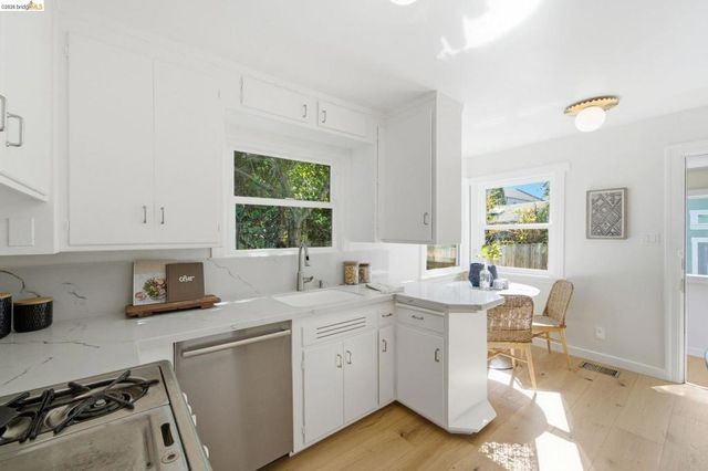 1232 Talbot Ave, Berkeley, CA 94706