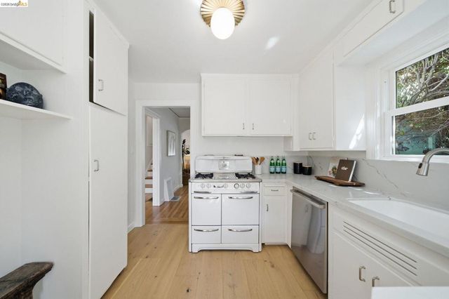 1232 Talbot Ave, Berkeley, CA 94706