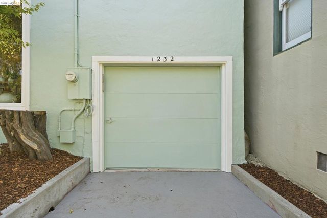 1232 Talbot Ave, Berkeley, CA 94706