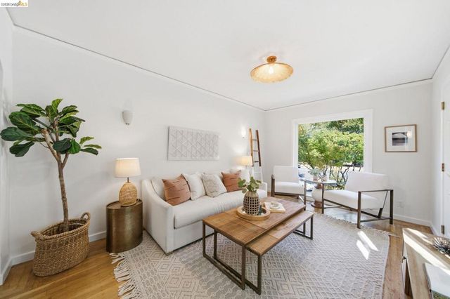 1232 Talbot Ave, Berkeley, CA 94706