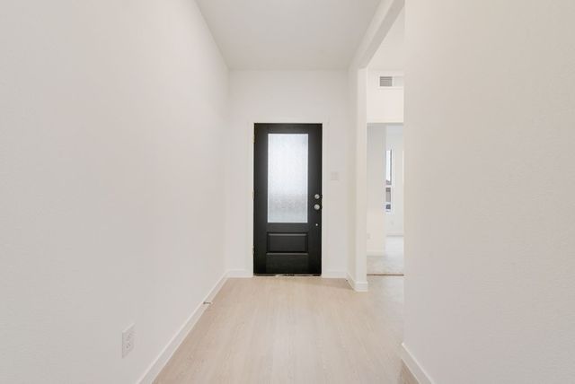 4755 Paynes Valley Drive, Ennis, TX 75119