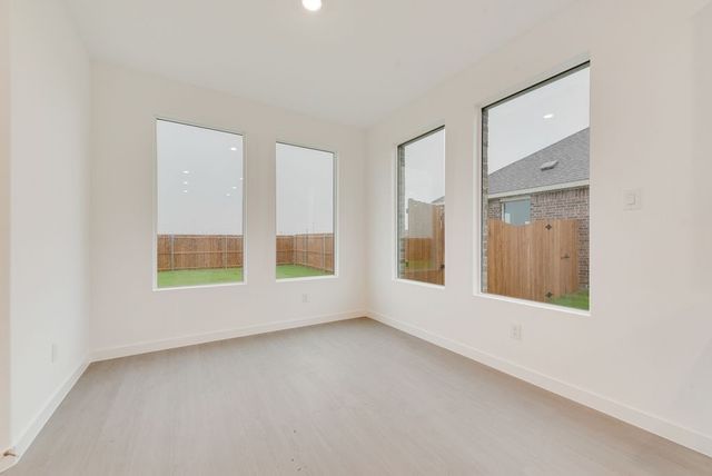 4755 Paynes Valley Drive, Ennis, TX 75119