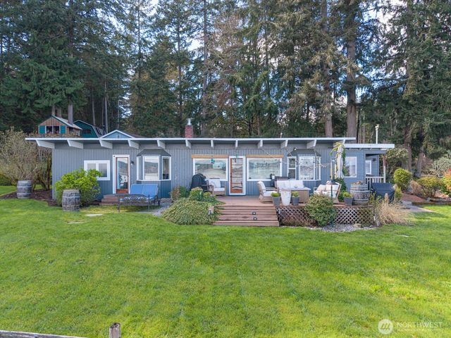 9513 Villa Beach Road, Anderson Island, WA 98303