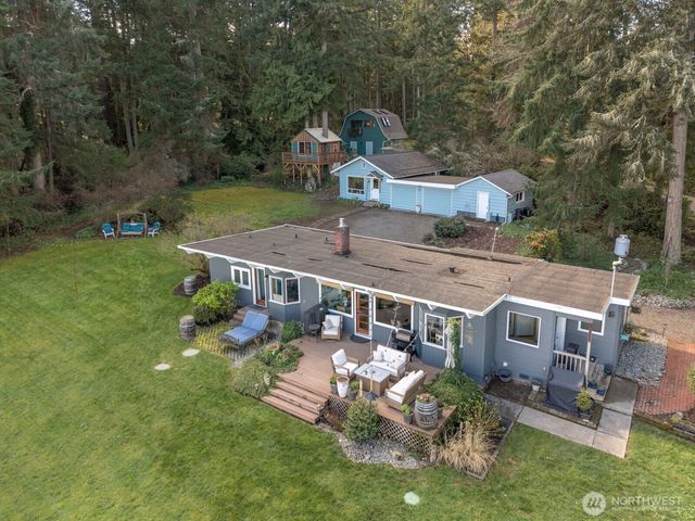 9513 Villa Beach Road, Anderson Island, WA 98303