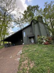 3287 LESCHALLAS DR, Memphis, TN 38128